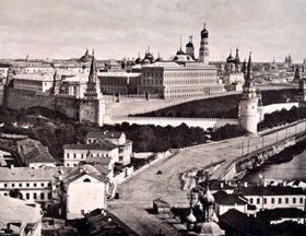 Москва, 1867 р   Це повинно було показати активність чеської політики, то, що чехи не тільки шукають заступництва, а діють самостійно, тобто Рігер та Палацкий виступають в ролі свого роду парламентарів слов'янської єдності