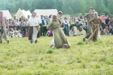 15 июня 2012, 18:01 Переглядів:   Середньовічний британський футбол