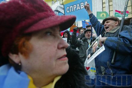 І сьогоднішній мітинг наочно це показав