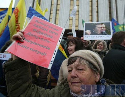 Хлопець з Луганська, який голосував за Тігіпка, цитує Тягнибока