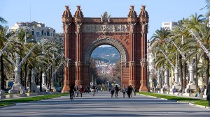 Метро: станція Arc de Triomf червоної лінії L1