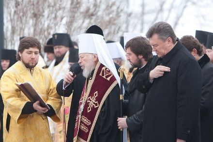 А будувати храм треба, оскільки земля під ним є братською могилою наших пращурів, які в 1240 році під час штурму міста Батиєм в ньому сховалися, а склепіння звалилися, поховавши під собою киян, в тому числі і митрополита Київського Йосифа