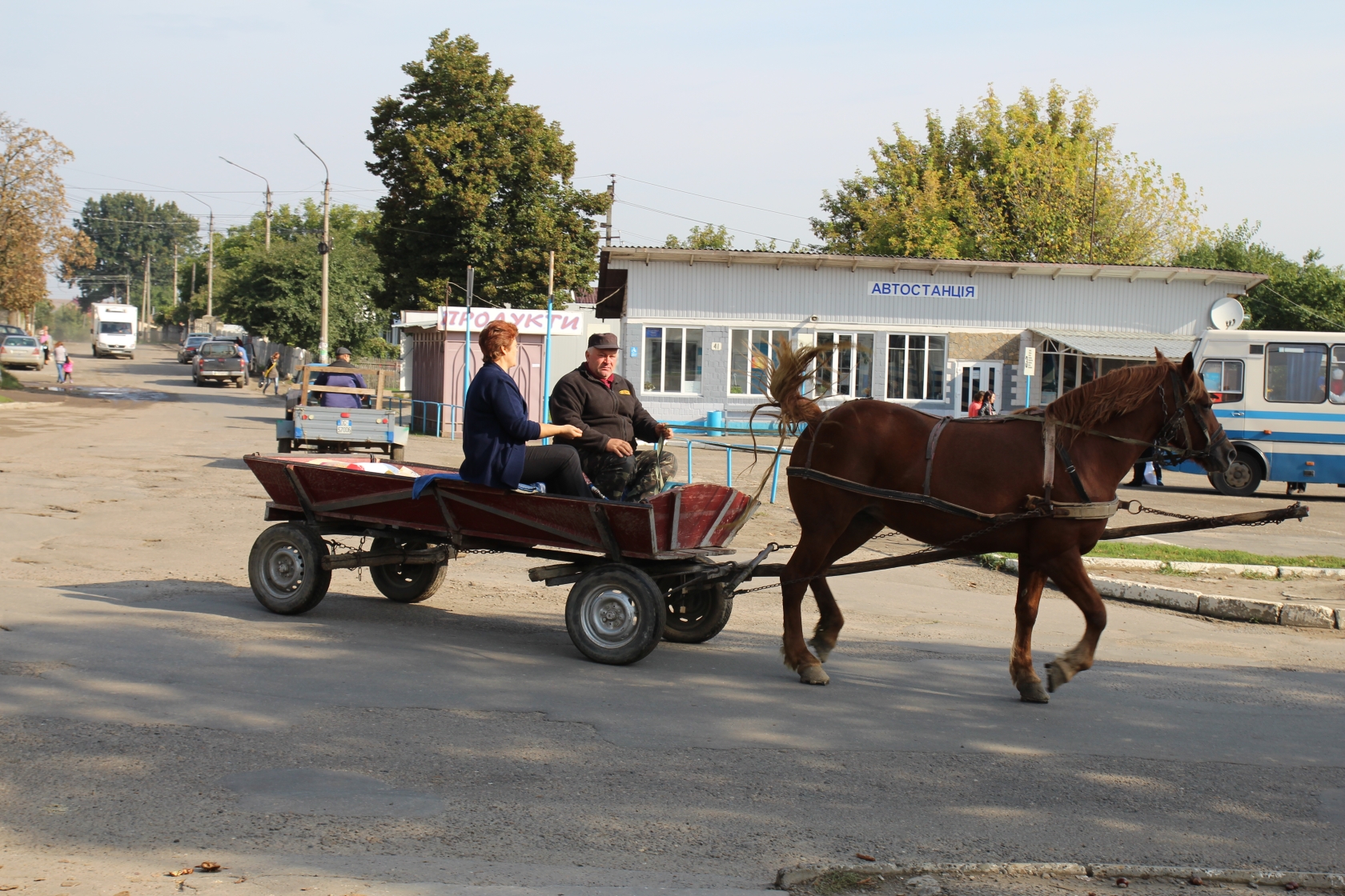 Візьміть хоча б дороги