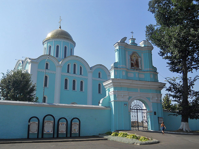 Володимир Волинський, пам'ятки: земляні вали давньоруського городища