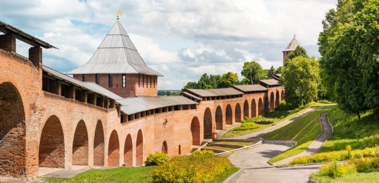 Наш огляд розповість вам про те, що подивитися в Нижньому Новгороді повинен кожен турист